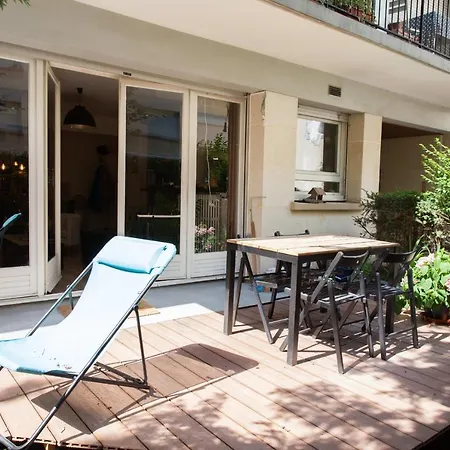 Superb Bright Apt With Patio Apartment